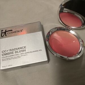 IT Cosmetics CC+ Radiance Ombre Blush - Coral Pink new in box